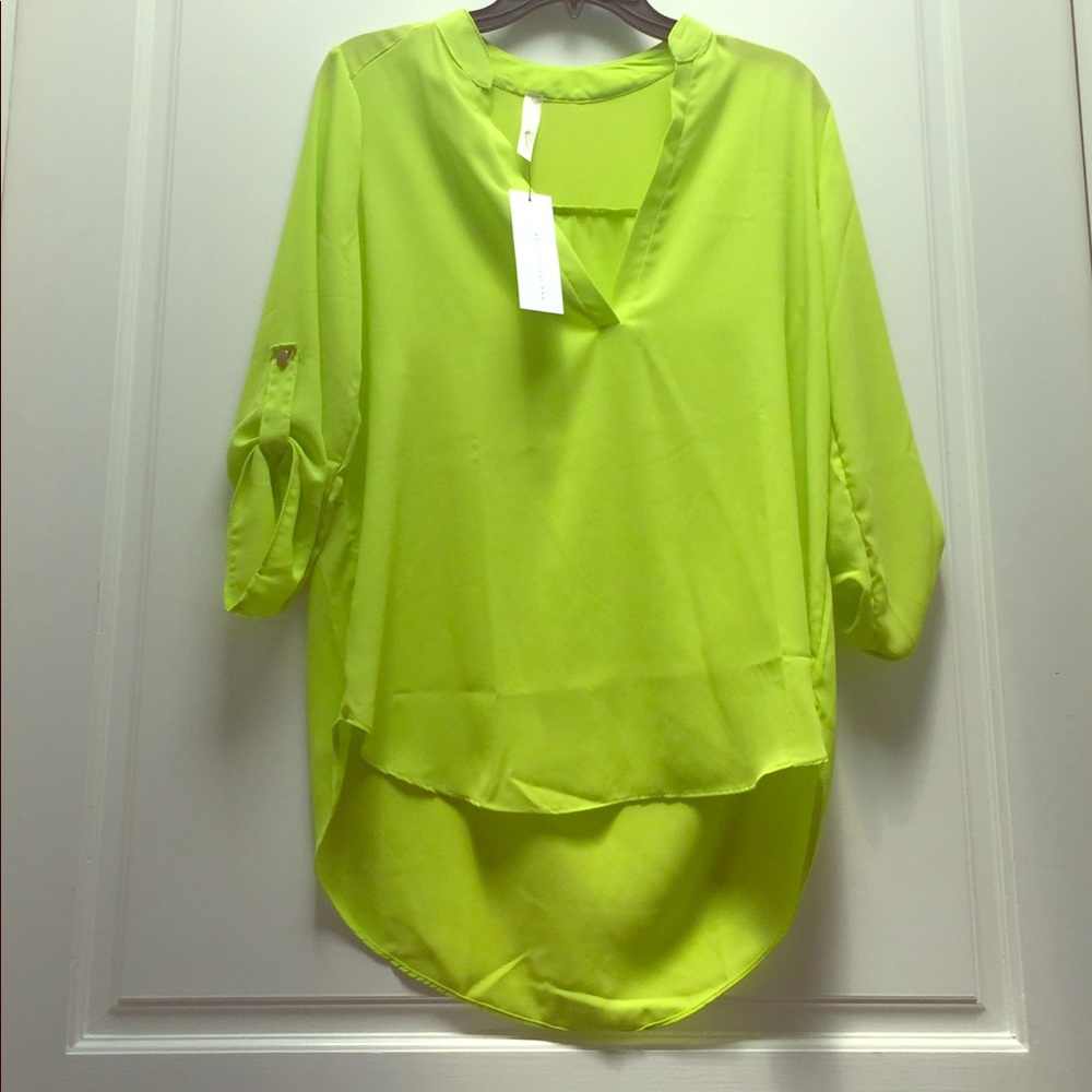 Chartreuse 3/4 flowy top