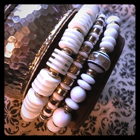 Jewelry - 🆑GOLD CUFF SET