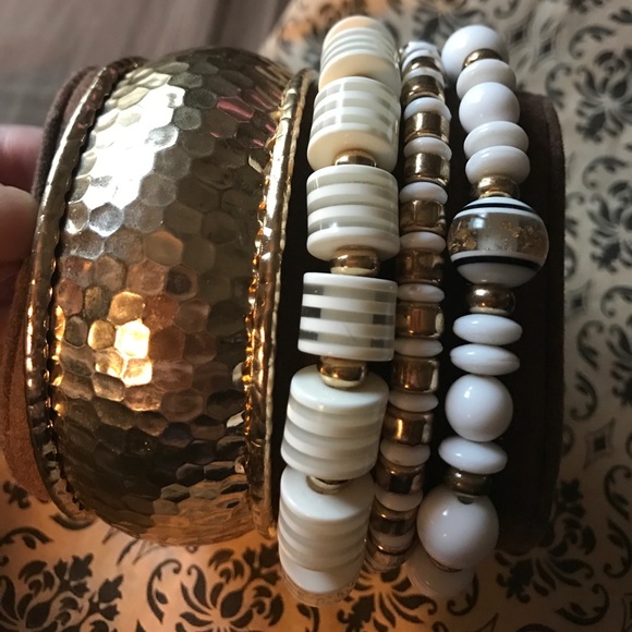 🆑GOLD CUFF SET - Picture 2 of 4