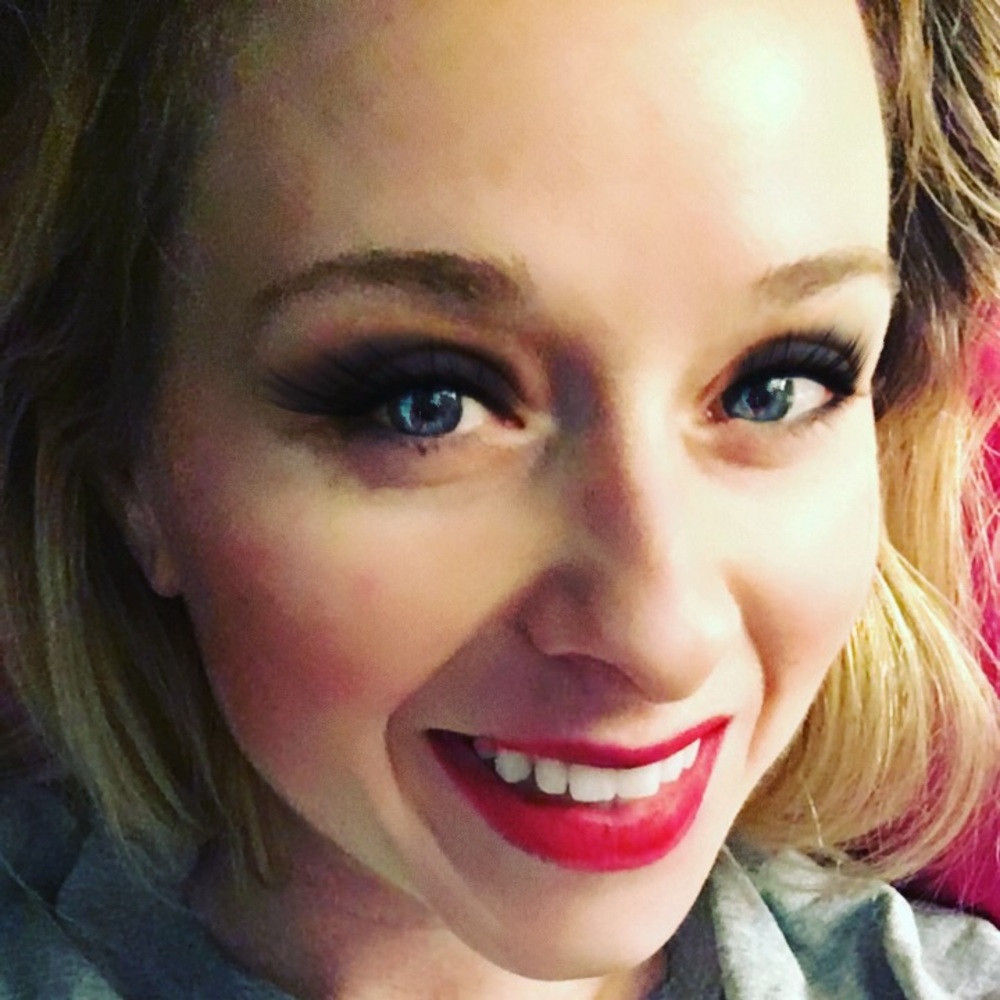 Meet your Posher, Laura