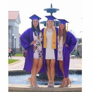 Meet your Posher, Leigh