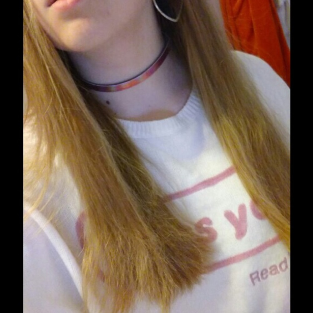☀️ 🎉 HP! 🎉 Pink Holographic Choker! 😍😍 - Picture 3 of 3