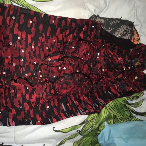 (SOLD) Red and Black Blouse - Picture 2 of 3