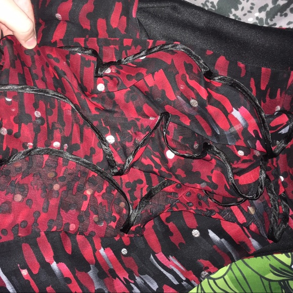 (SOLD) Red and Black Blouse - Picture 3 of 3