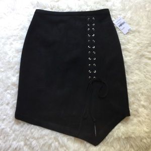 NWT Lace-Up Front Suede Skirt - S