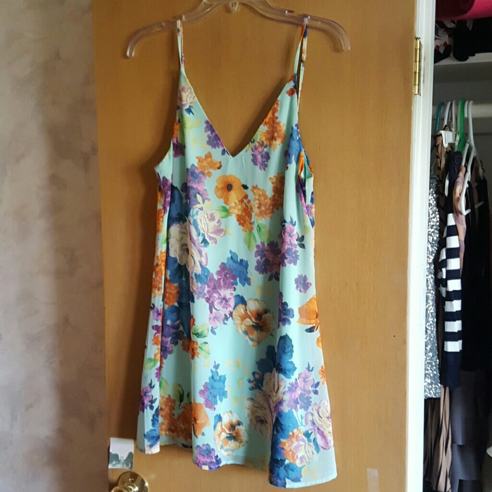 V-back floral mini dress