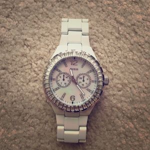White Guess watch!
