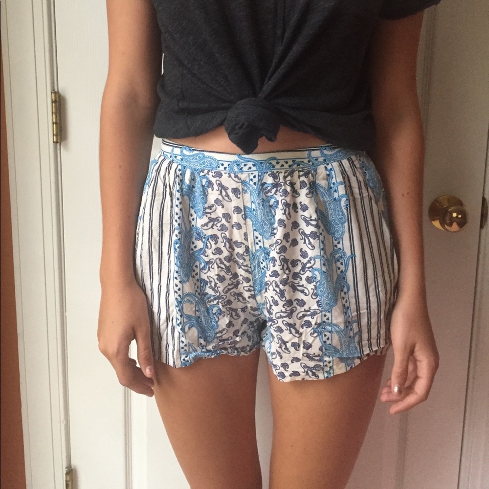 paisley printed high waisted fabric shorts