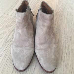 LIKE NEW SAM EDELMAN BOOTIES