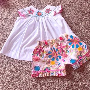 Toddler girls smocked shorts set