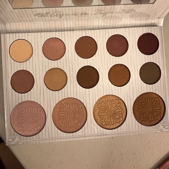 Carli Bybel x BH Cosmetics palette - Picture 4 of 4