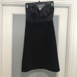 BCBGMAXAZRIA Size 4  black and navy dress