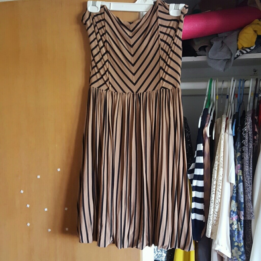 Olivaceous striped strapless dress