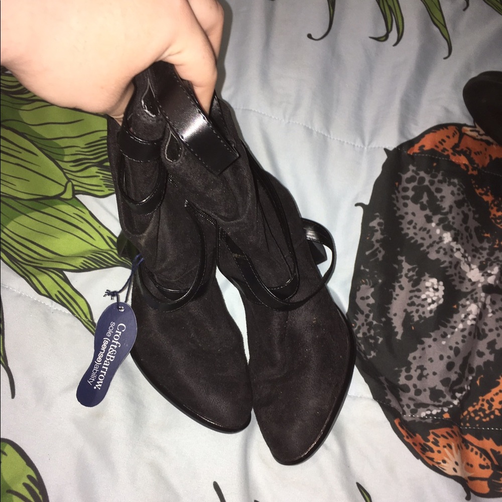 Black Boots