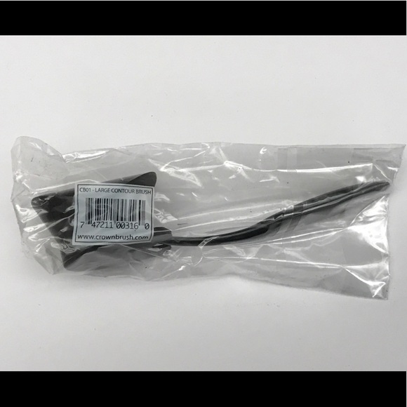 Round Contour Brush by Crown Pro - Picture 2 of 3