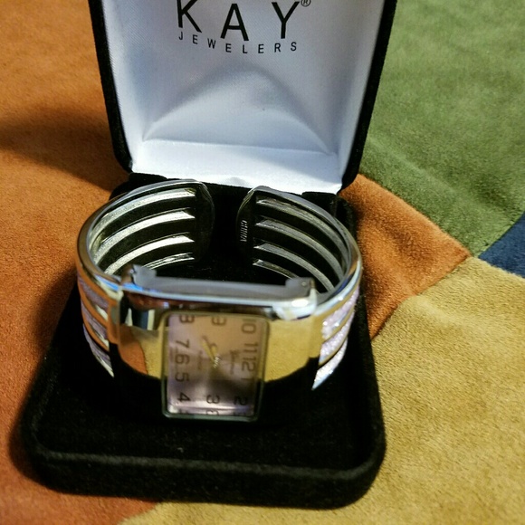 Silver and purple cuff bracelet - Picture 2 of 2