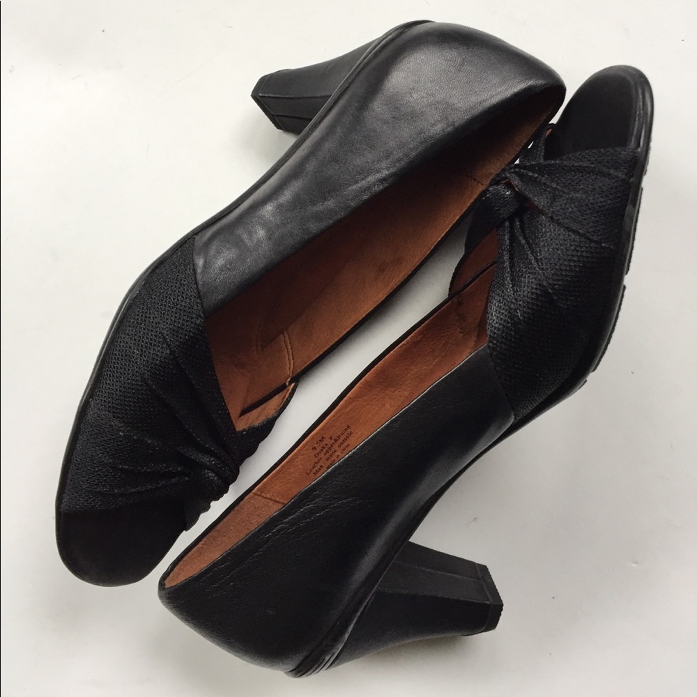 EUC Gentle Souls/Kenneth Cole leather heels - Picture 4 of 8