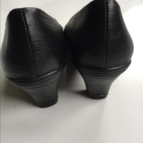 EUC Gentle Souls/Kenneth Cole leather heels - Picture 7 of 8