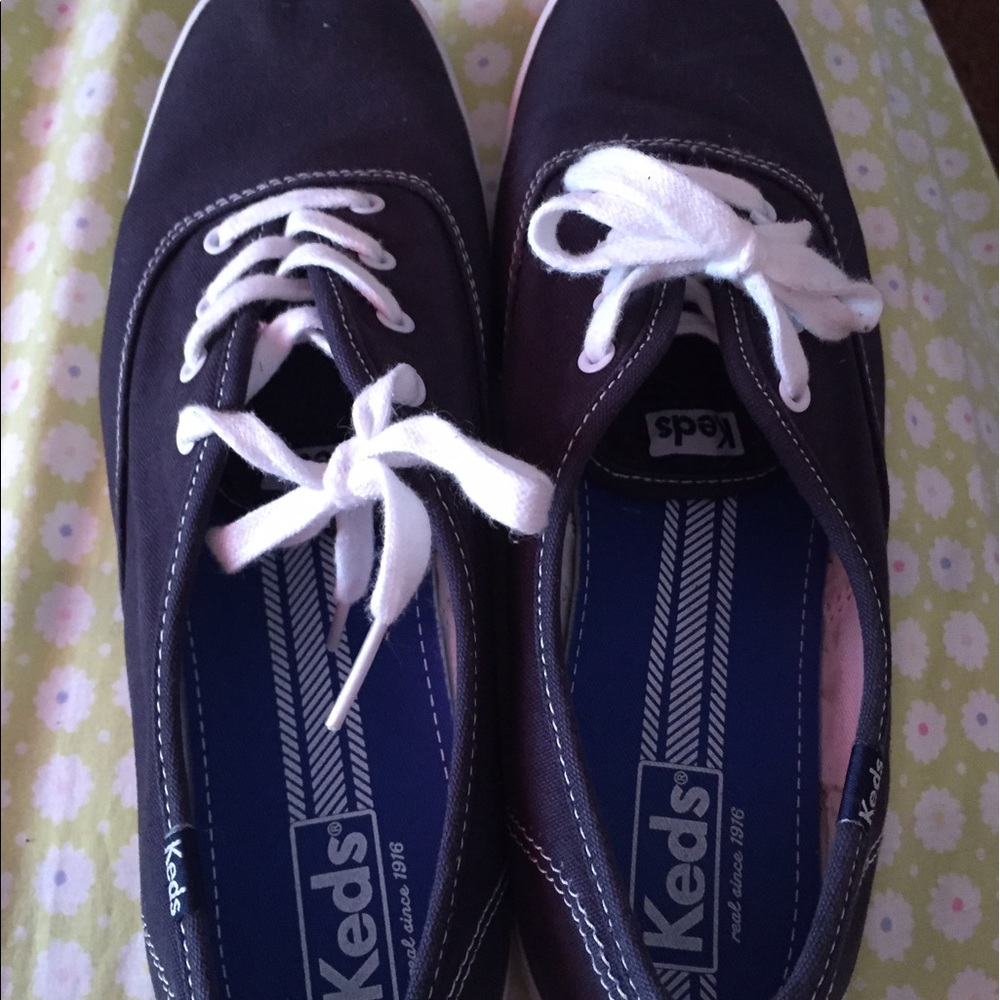 Women's Keds 11