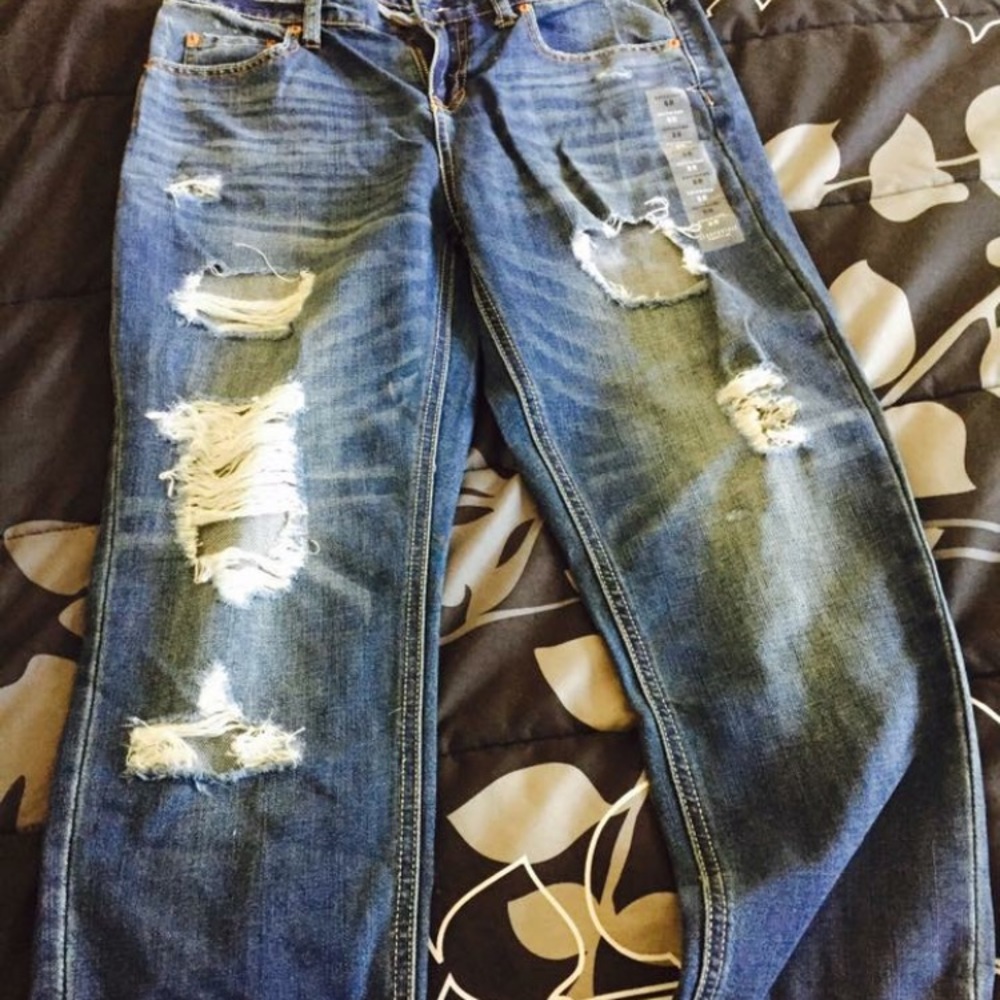 Boyfriend style Capri jeans  (Cuffed at ankle)