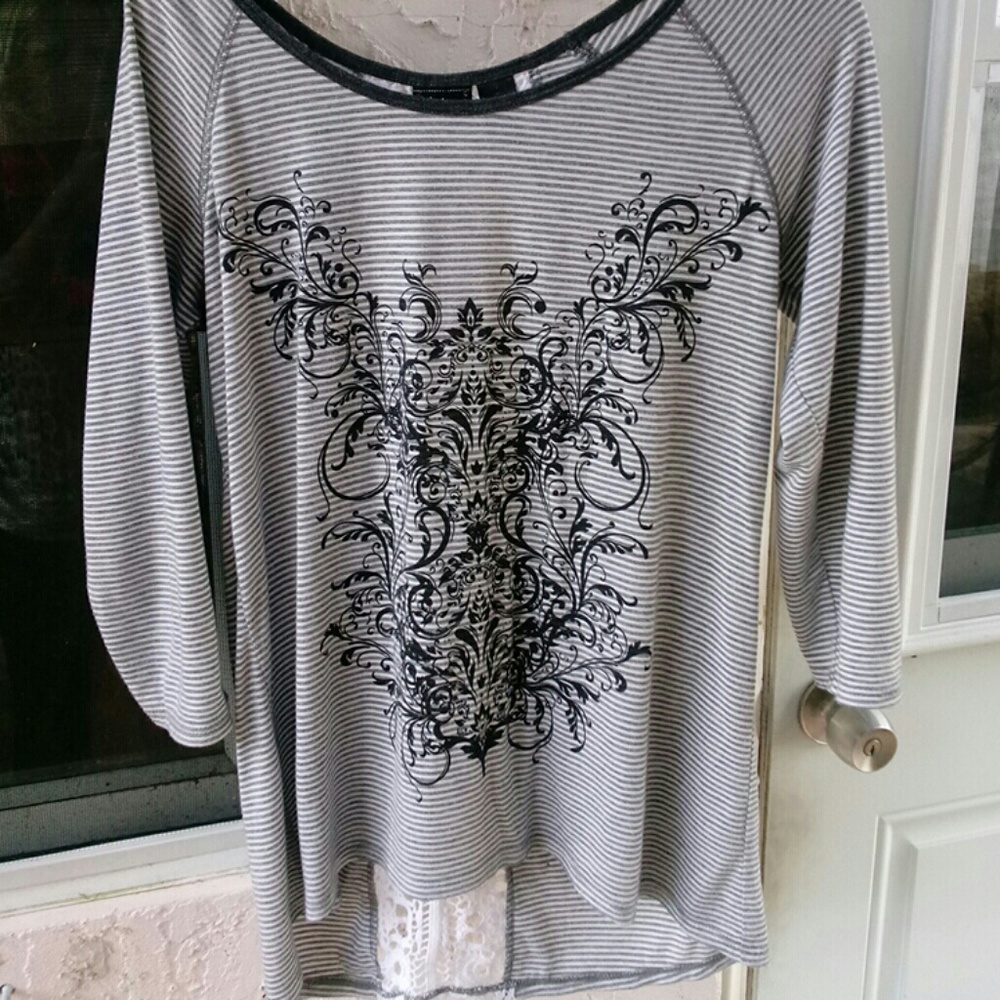 Daytrip The Buckle top blouse size small