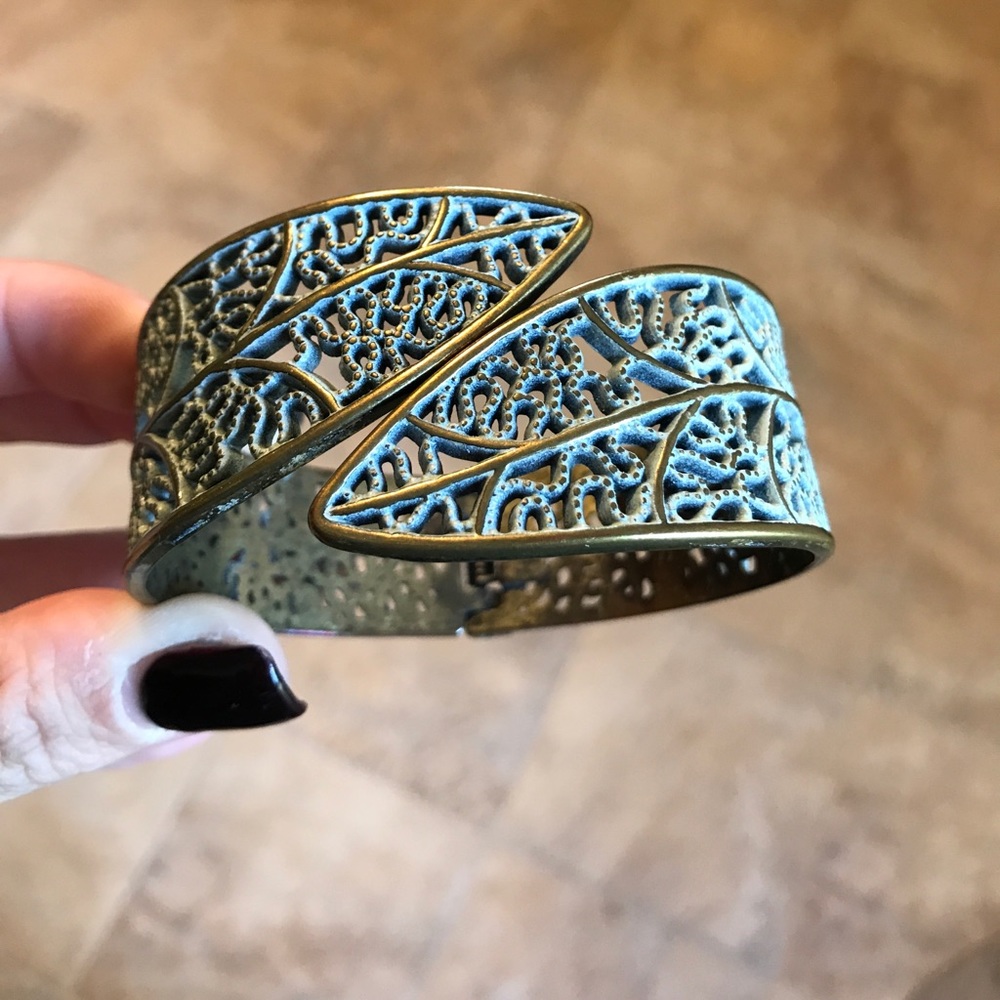 Teal and gold fashion bracelet
