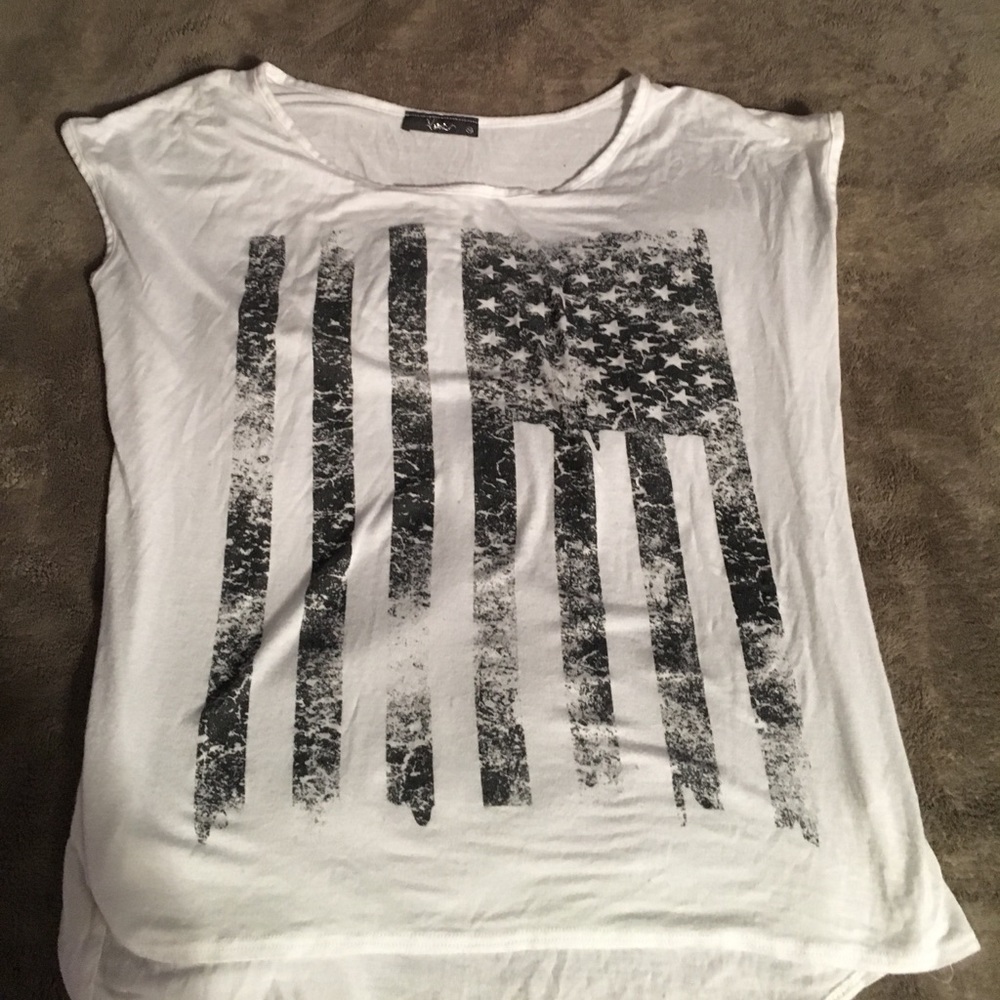 Flowy t-shirt