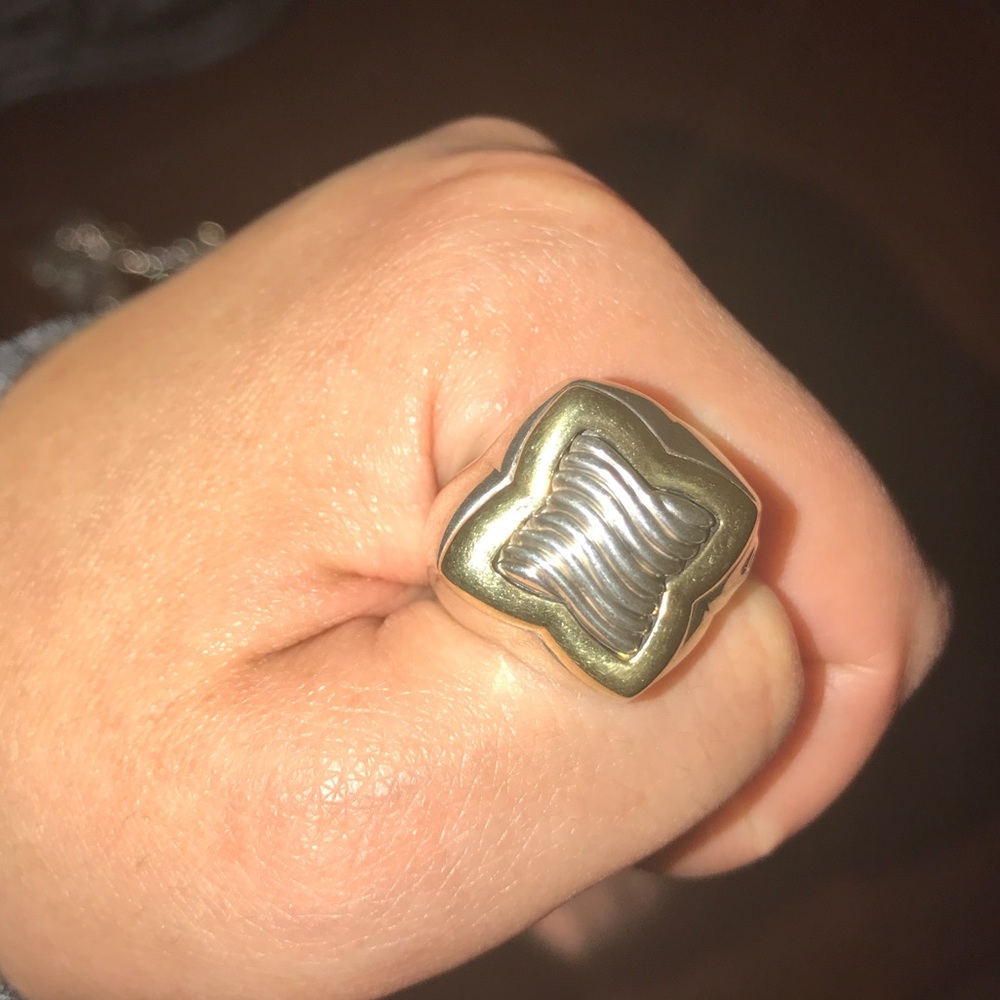Ring - David Yurman  💯Authentic