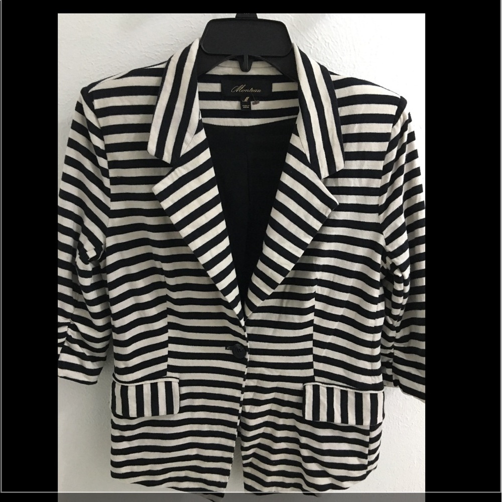 ❗️Reduced Today Only❗️Black & White Blazer