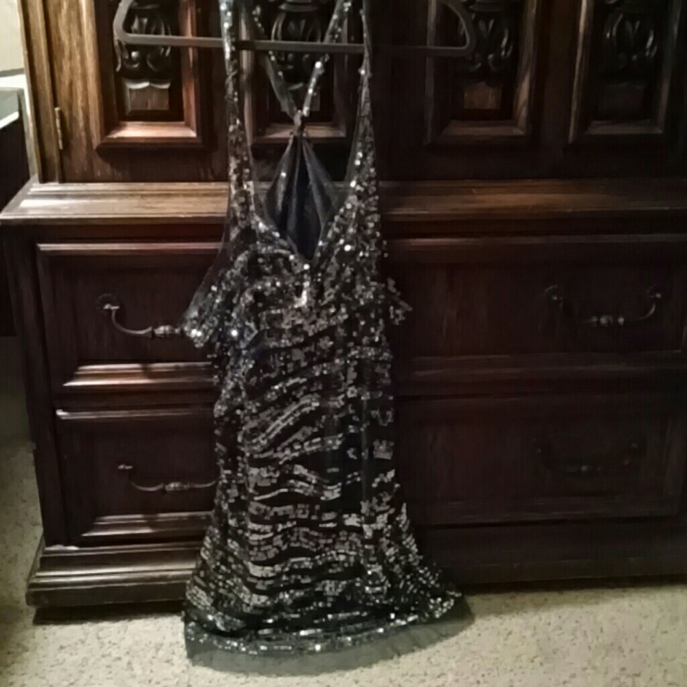 Gray & black sequin tank