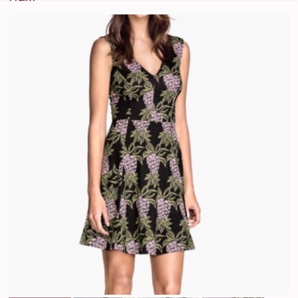 Black v-neck pineapple dress