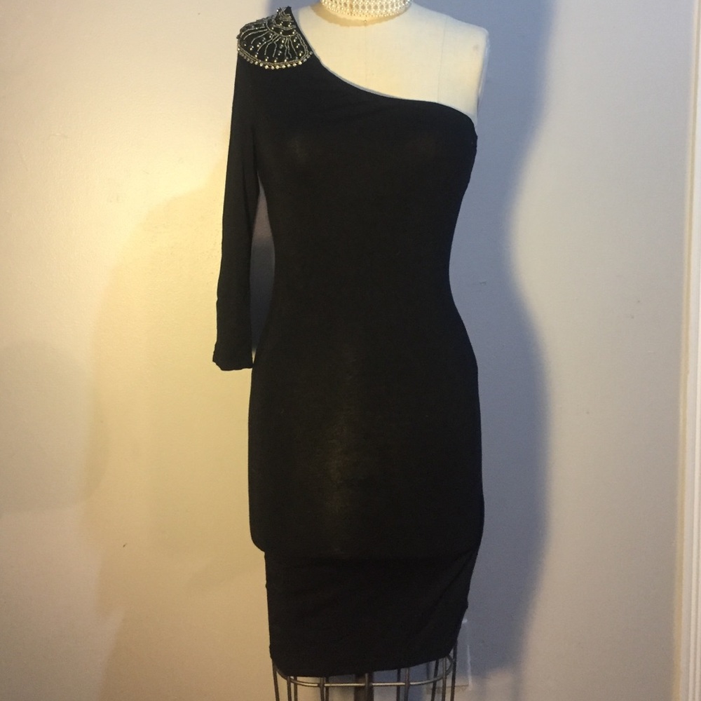 Black one sleeve dress