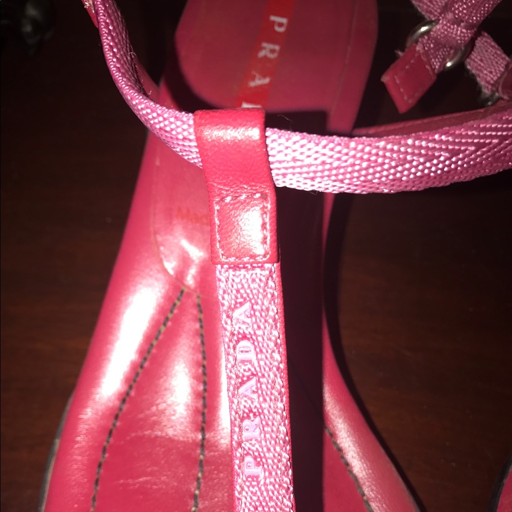 Prada 💯Authentic - Picture 2 of 2