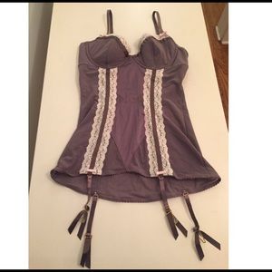 Bustier with garters