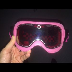 Ski goggles