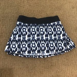 Lululemon running/tennis skort size 4