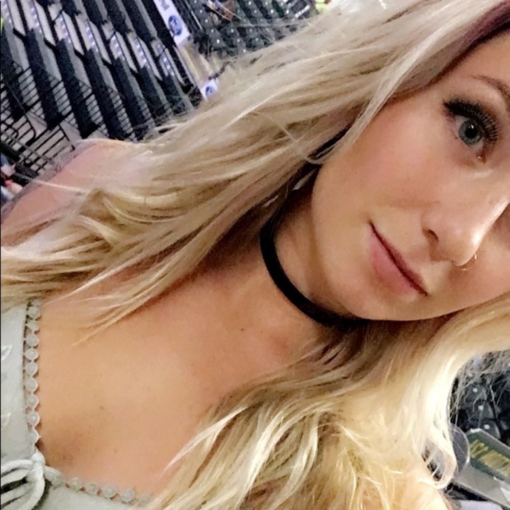 Meet your Posher, Madison