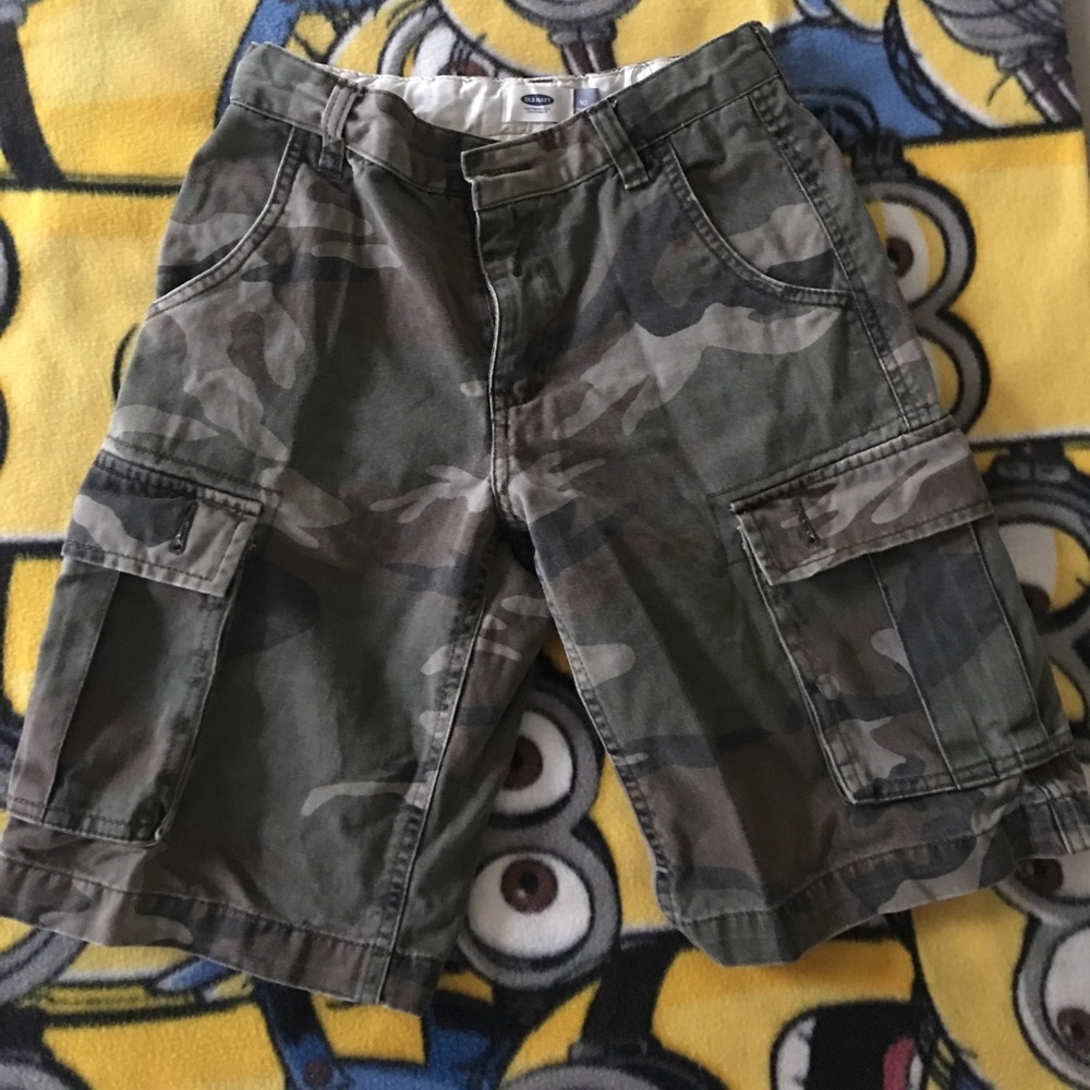 Old Navy Camo cargo shorts