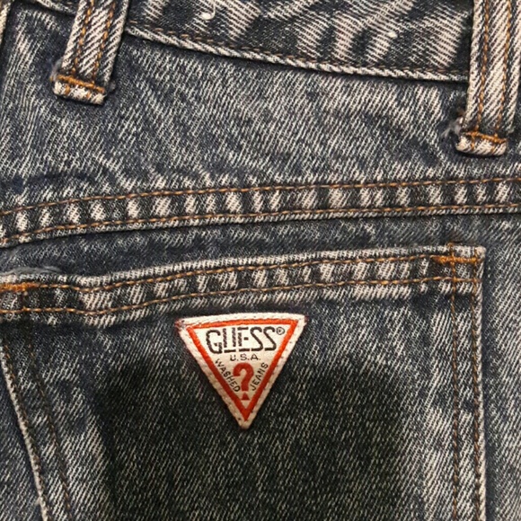 Guess High Wasted Shorts - Picture 4 of 4