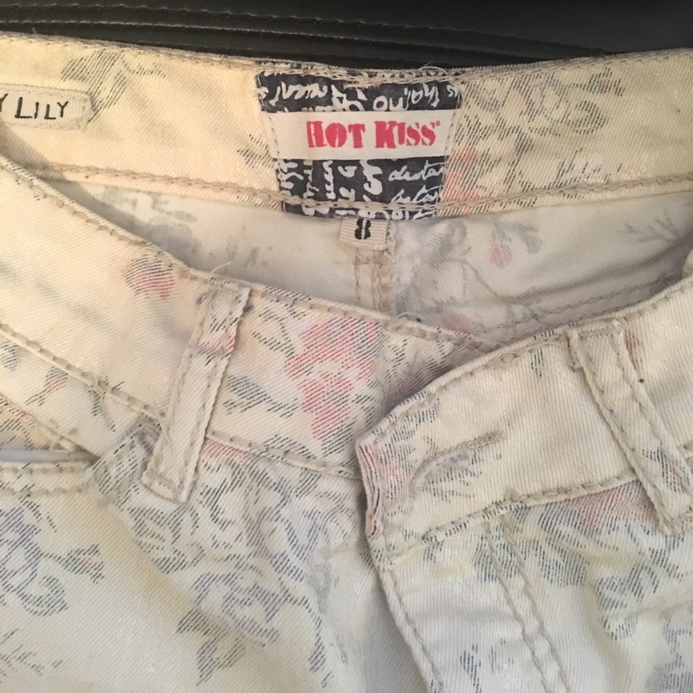 Jeans - Picture 2 of 3