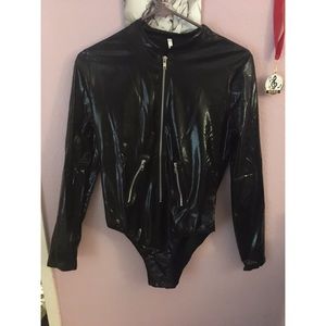 PU/LEATHER BODYSUIT.