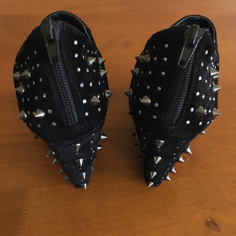 Party sale! Mixx shuz booties