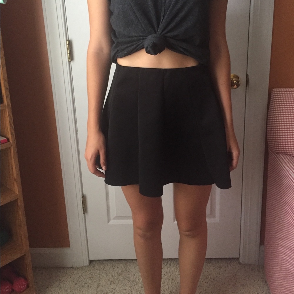 Black spandex paneled skater skirt