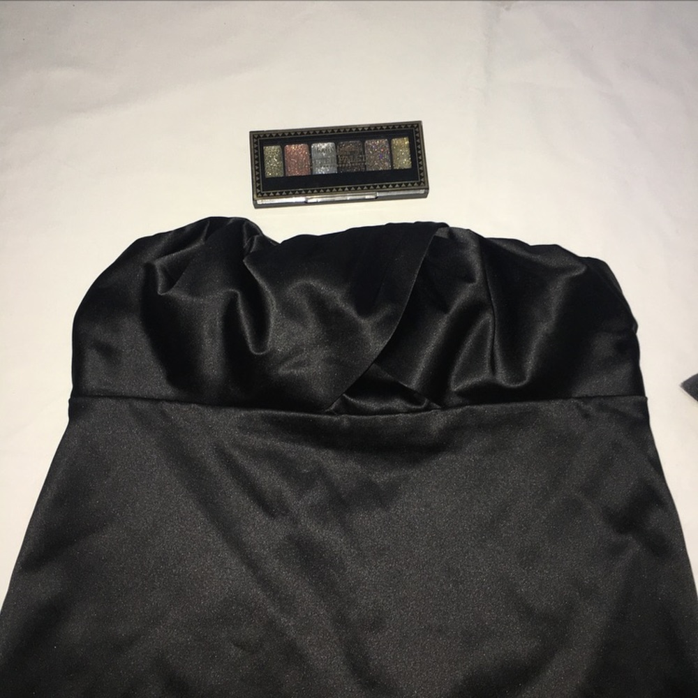 Silk Strapless Dress🖤 - Picture 5 of 6