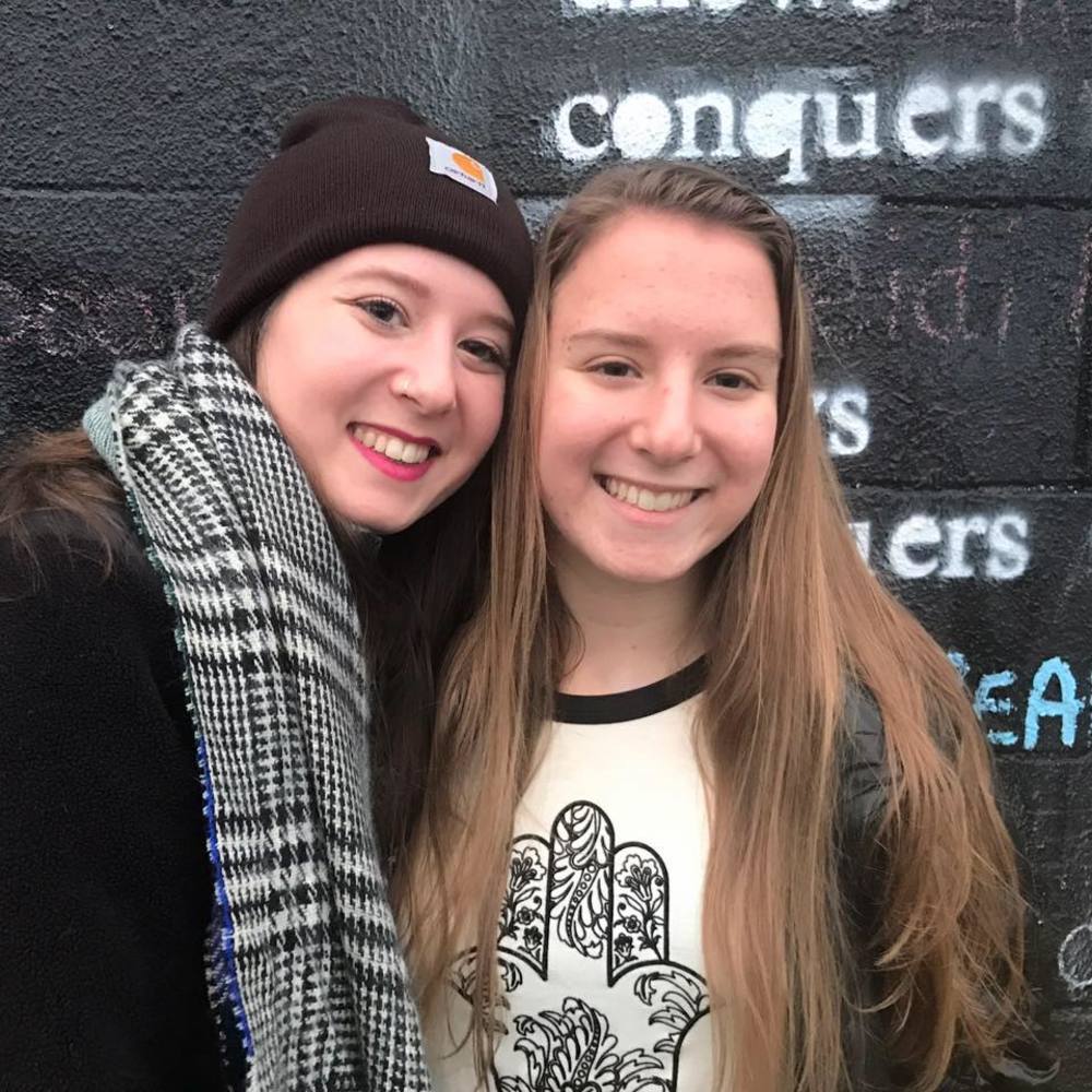 Meet your Posher, Naomi