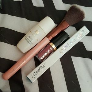 Makeup bundle