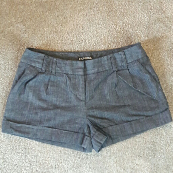 Express Shorts - Picture 1 of 3