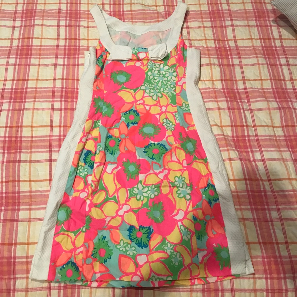 Size 4 Lilly Pulitzer dress with adorable bow
