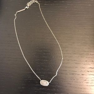 Kendra Scott necklace