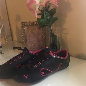 Puma sneakers in great condition